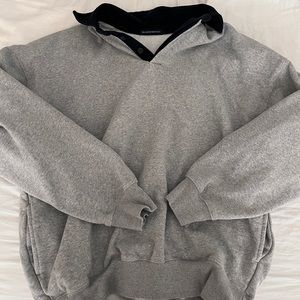 Brandy Melville archer button collar sweatshirt